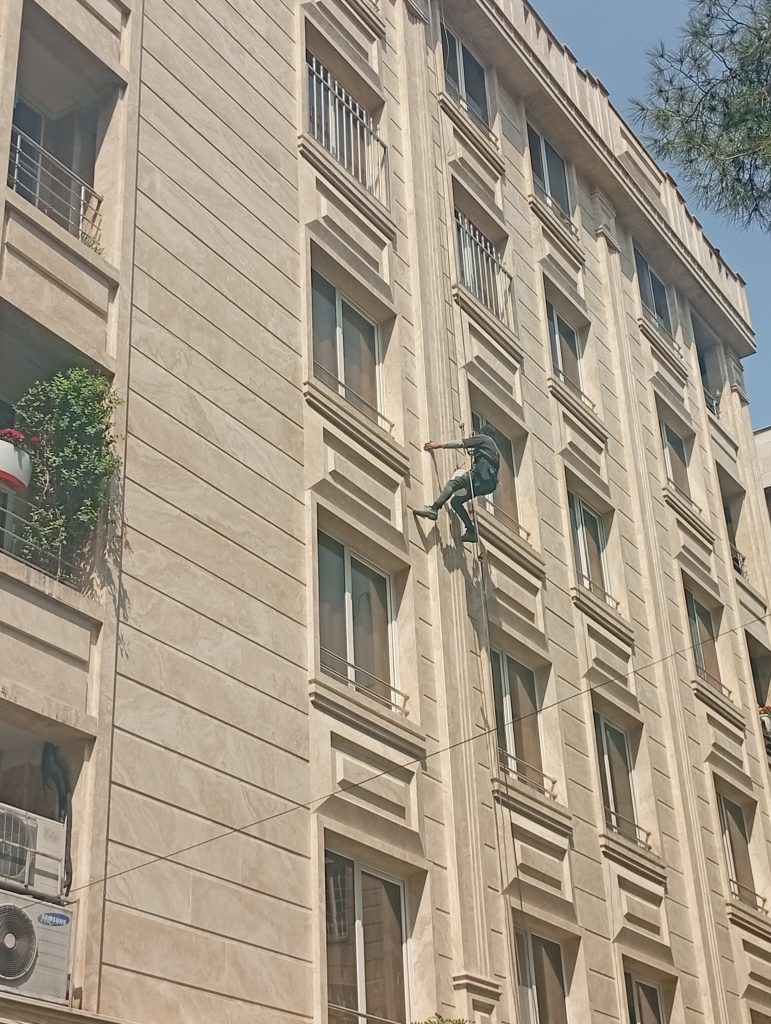 پیچ و رولپلاک نما در تهران - نماشویی - راپل