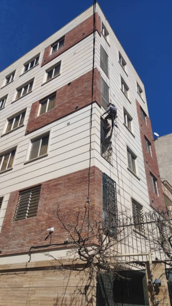 پیچ و رولپلاک سنگ تراورتن در سعادت آباد